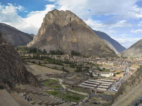 Carnivals in Ollantaytambo 