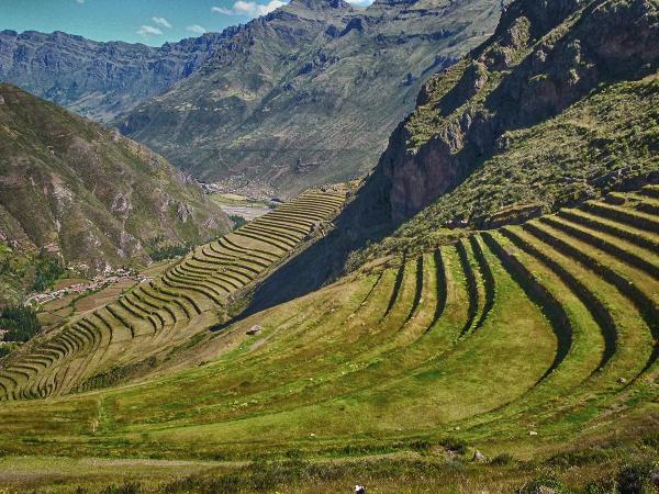 Machu Picchu and the Sacred Valley