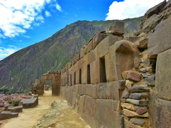 More stories about Inca living city of Ollantaytambo