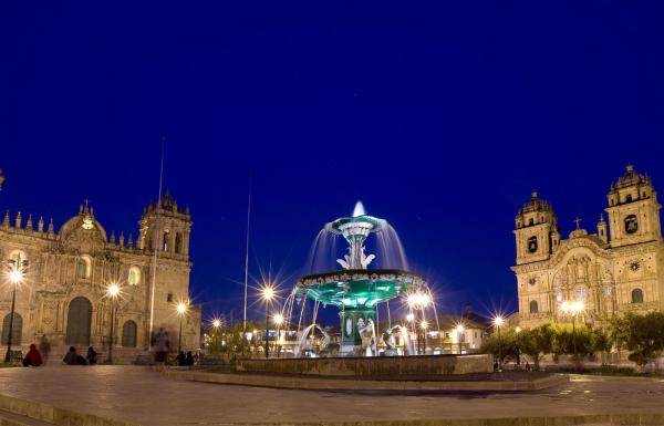 Día 1: Recojo del aeropuerto - Traslado al alojamiento - City Tour - Noche en Cusco